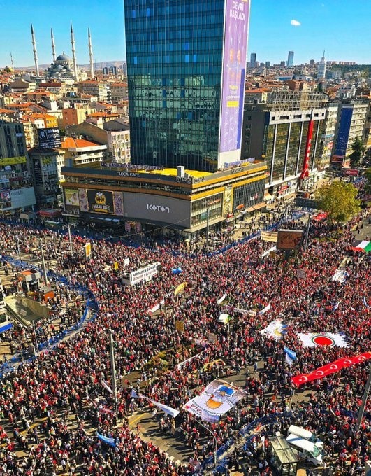 Binlerce Ankaralı Filistin’e destek için yürüdü