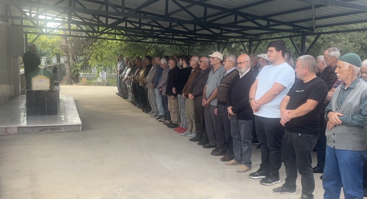 Patlamada hayatını kaybetmişti, son yolculuğuna uğurlandı