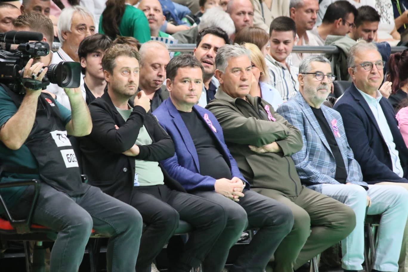 Erkan Aydın&rsquo;dan Bursaspor Basketbol&rsquo;a destek
