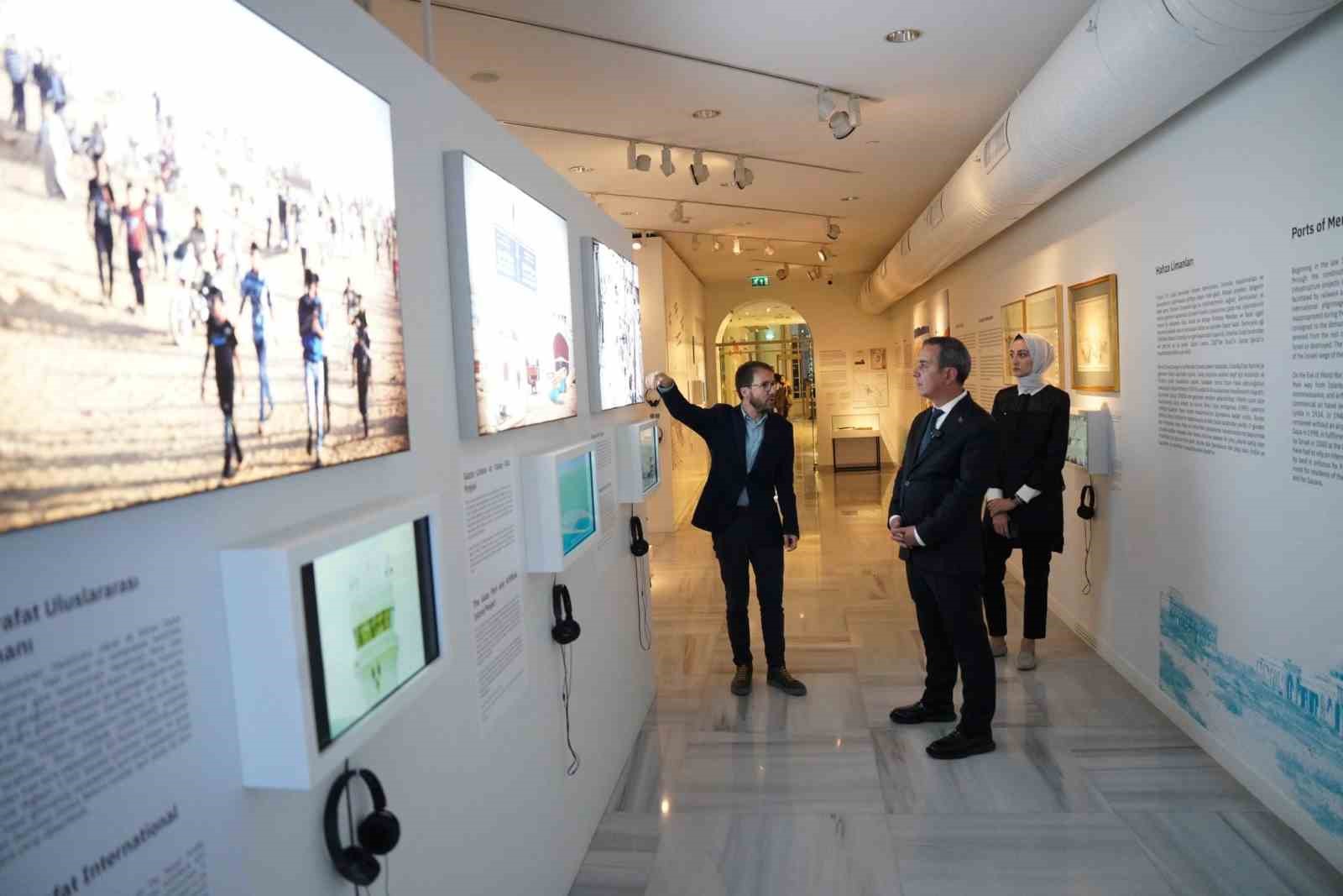 Beyoğlu’nda "Kuşbakışı Filistin" Sergisi’ne özel tur düzenlendi
