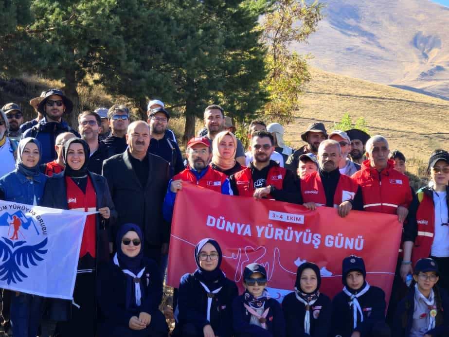 Kızılay’dan Dünya Yürüyüş Günü’nde sağlık için adım etkinliği