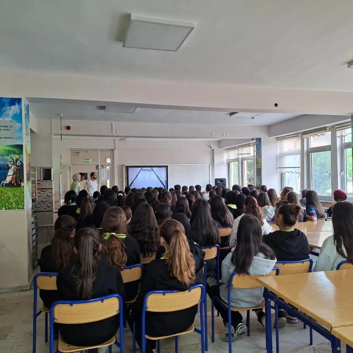 &Ouml;ğrencilere trafik g&uuml;venliği eğitimi verildi
