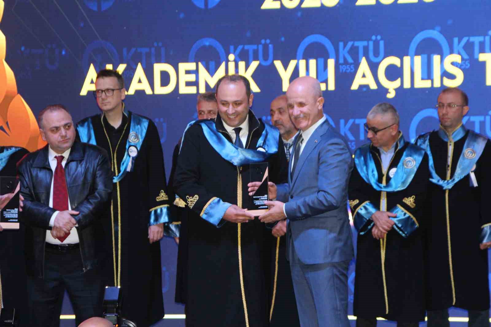 Y&Ouml;K Başkanı &Ouml;zvar Trabzon&rsquo;da KT&Uuml;&rsquo;n&uuml;n eksiklerini sıraladı, &ouml;nerilerde bulundu
