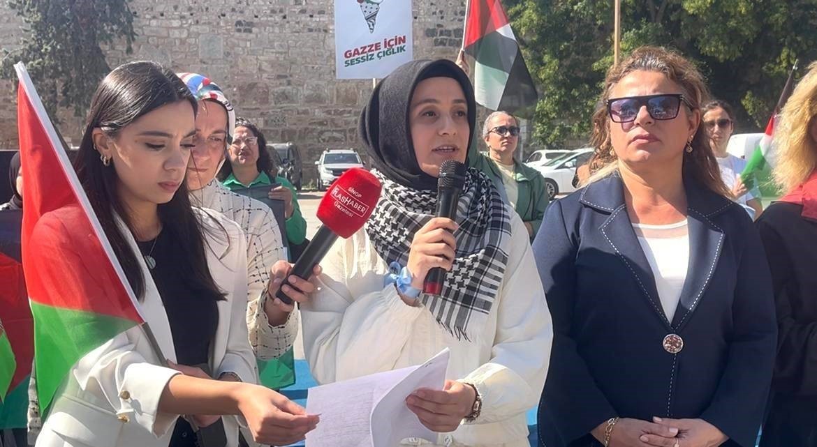 Sinop’ta kadınlar Gazze için el ele