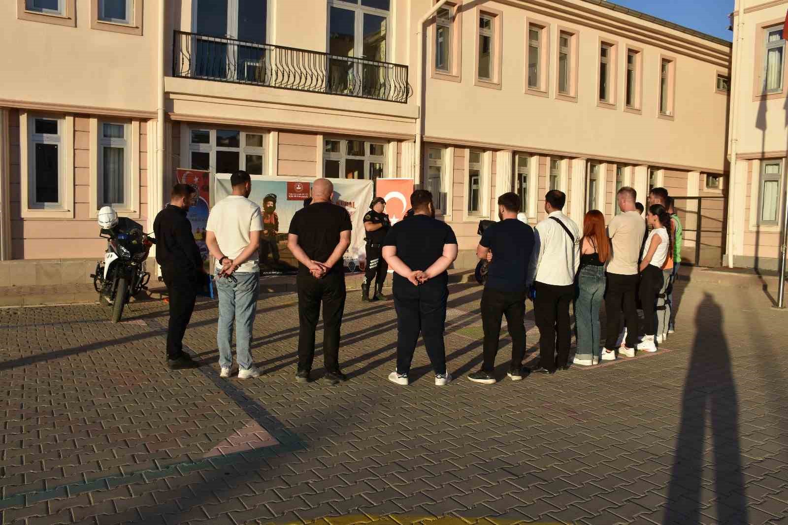 Siirt&rsquo;te motosiklet kazalarını &ouml;nlemeye y&ouml;nelik eğitim d&uuml;zenlendi
