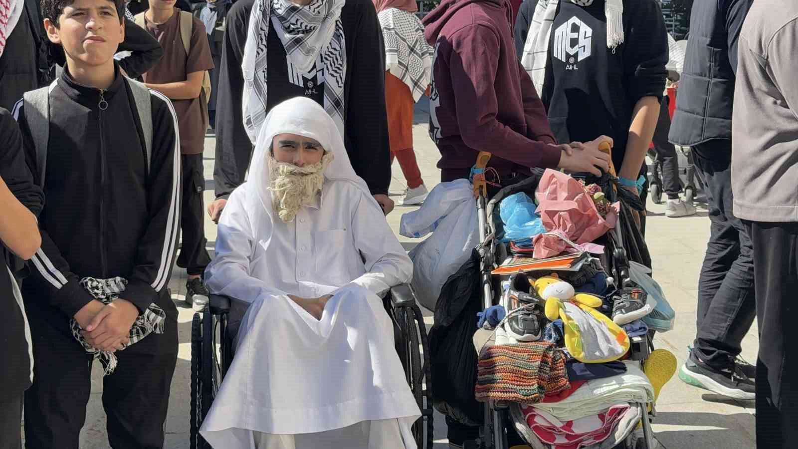 Başakşehir’de "Büyük Aksa Tufanı Gençlik Yürüyüşü" düzenlendi