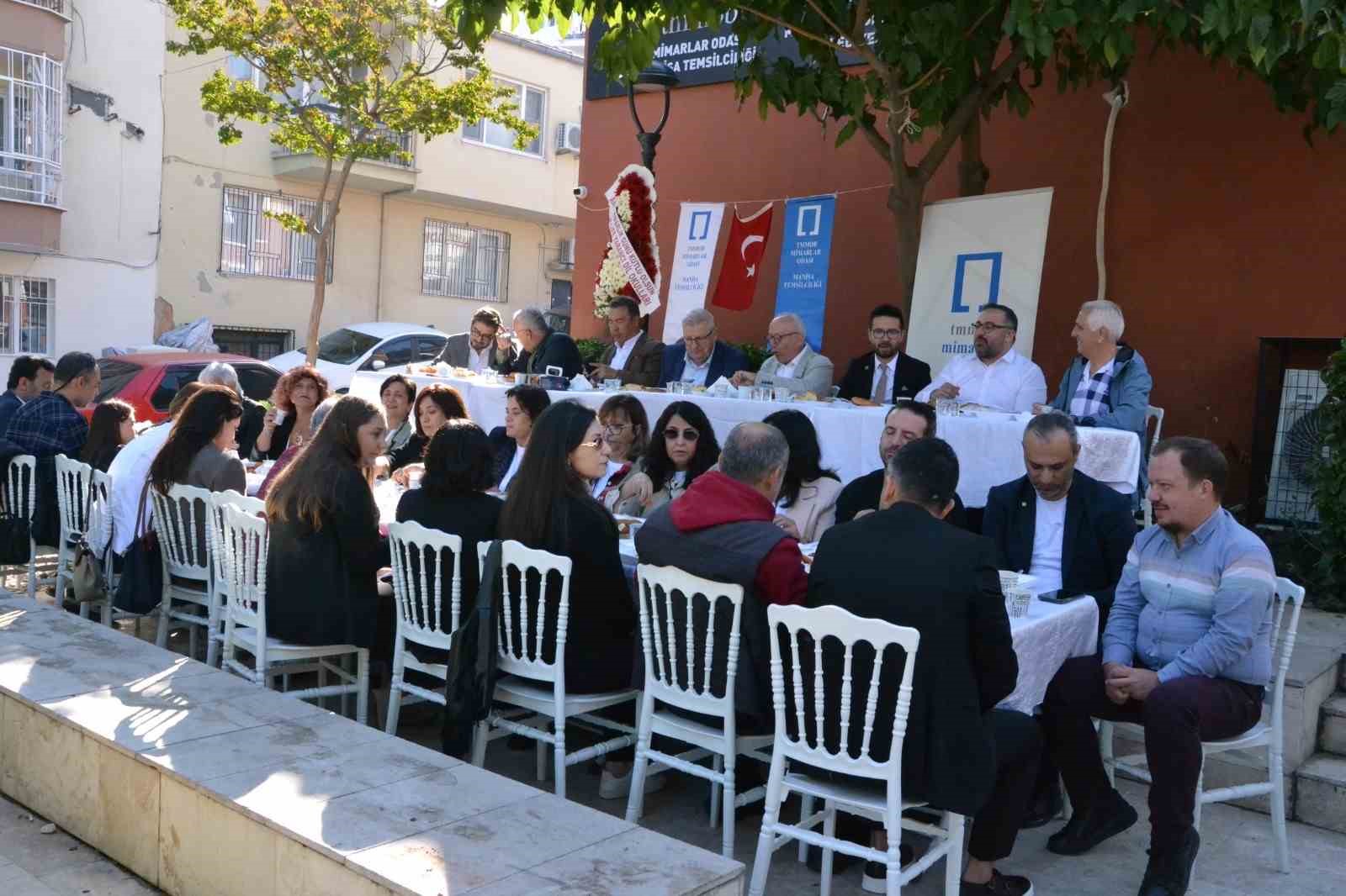 Manisa’da Dünya Mimarlık Günü kutlandı