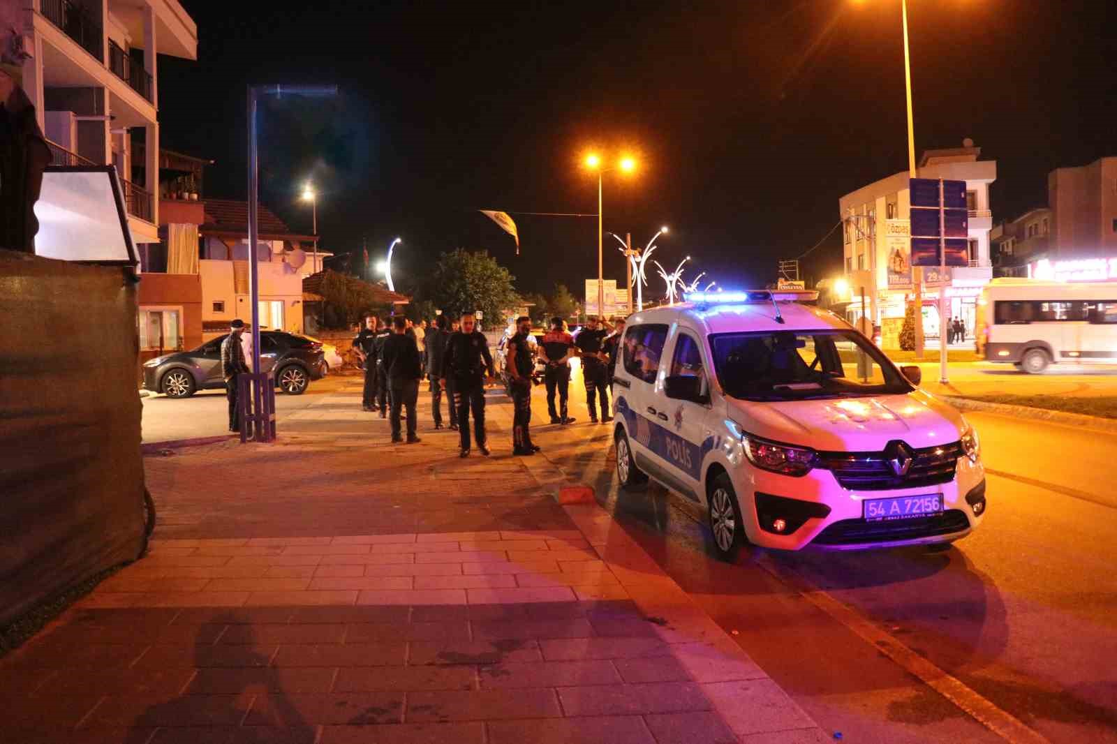 Sakarya&rsquo;da iki grup arasındaki kavga polisin m&uuml;dahalesiyle son buldu
