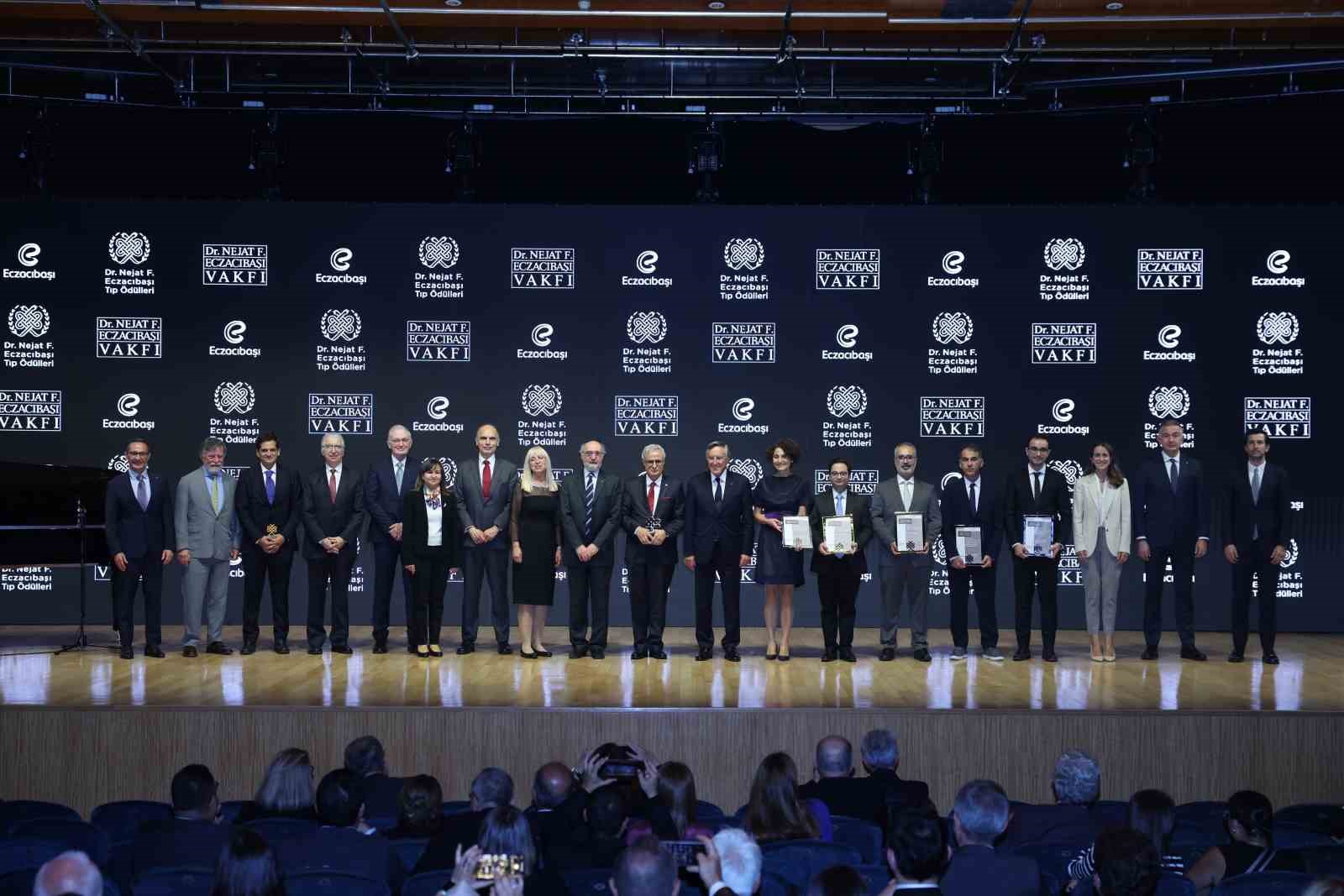 Dr. Nejat F. Eczacıbaşı Tıp Ödülleri sahiplerini buldu