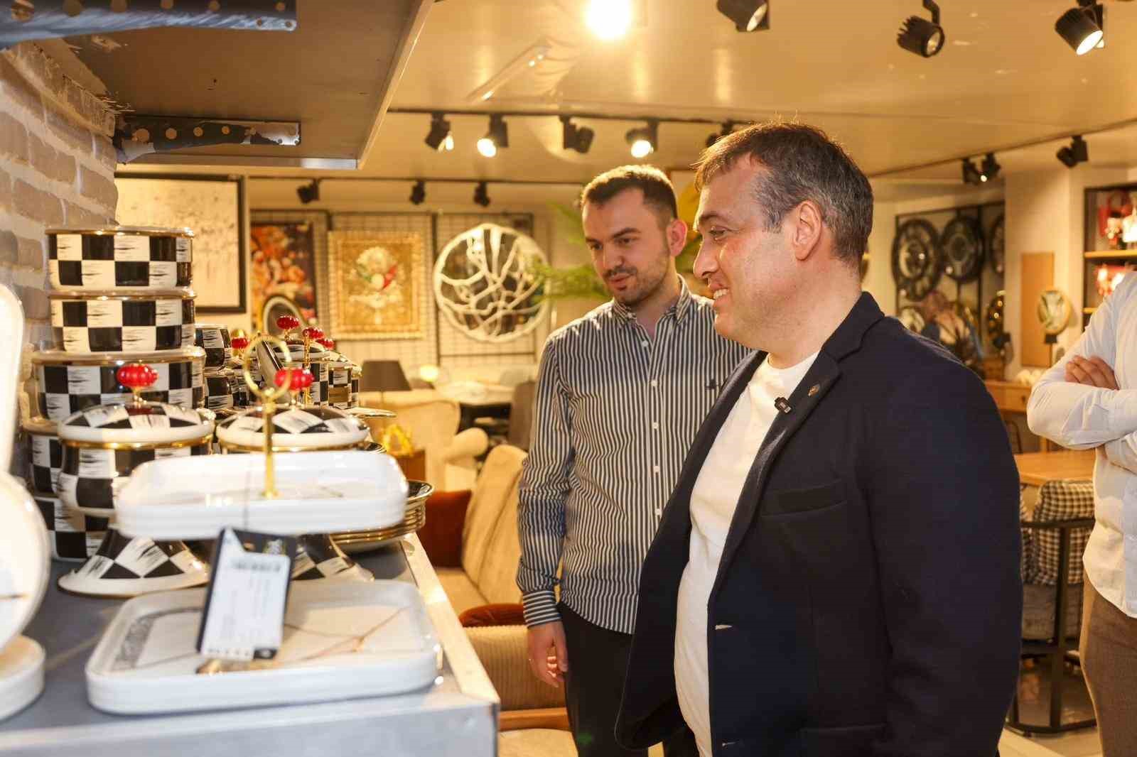 Vali Sözer, esnaf ve vatandaşlarla buluştu