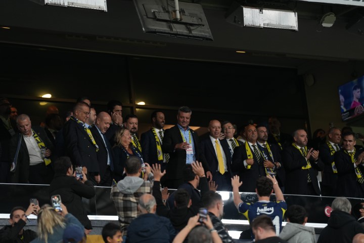 Fenerbah&ccedil;e istikrarı sağlayamadı