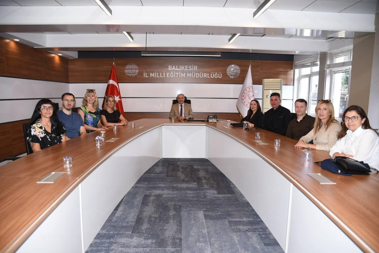 Polonya, İtalya ve Portekiz&rsquo;den eğitimciler Balıkesir&rsquo;de
