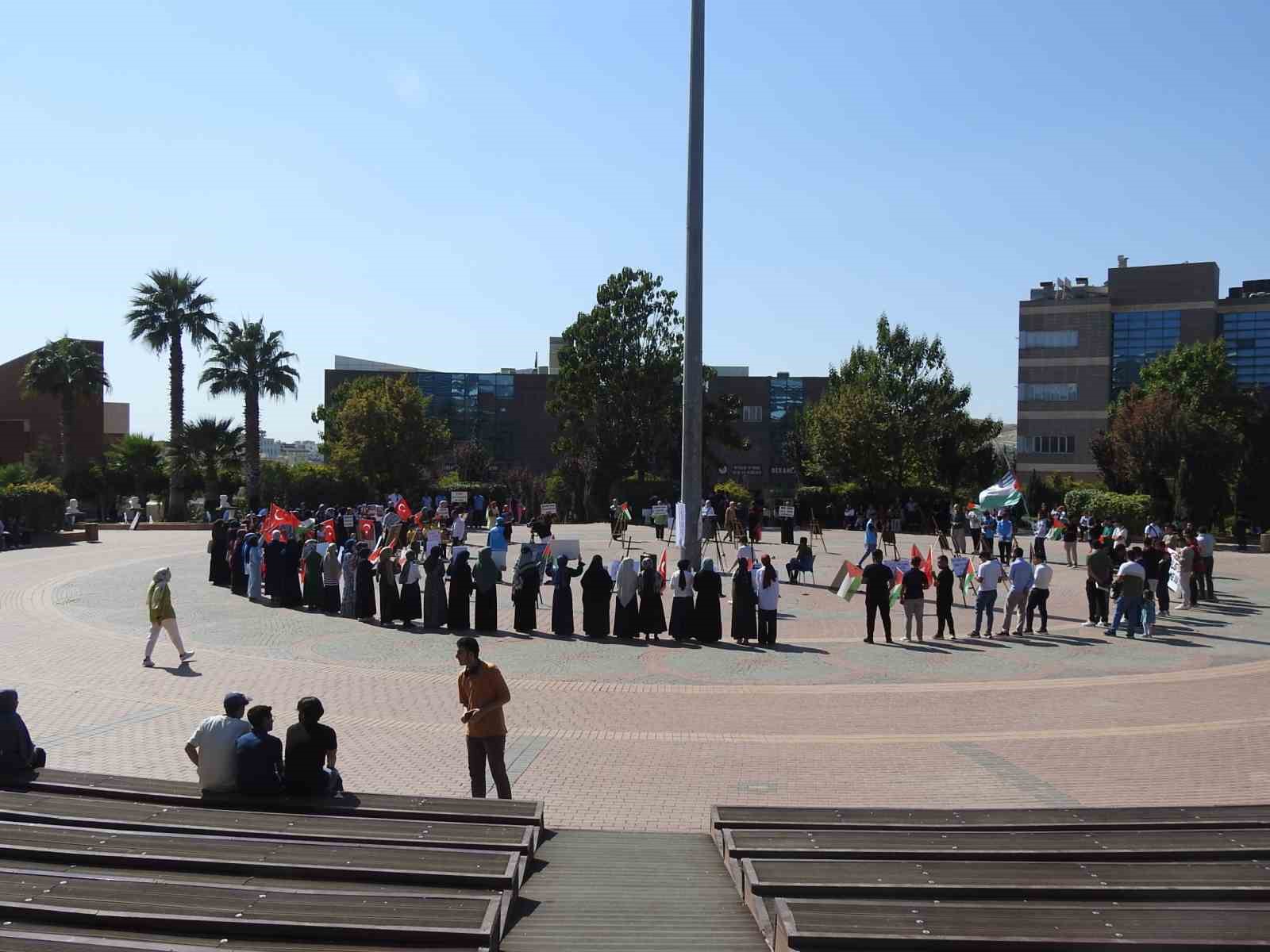 Üniversite öğrencilerinden Gazze’ye destek