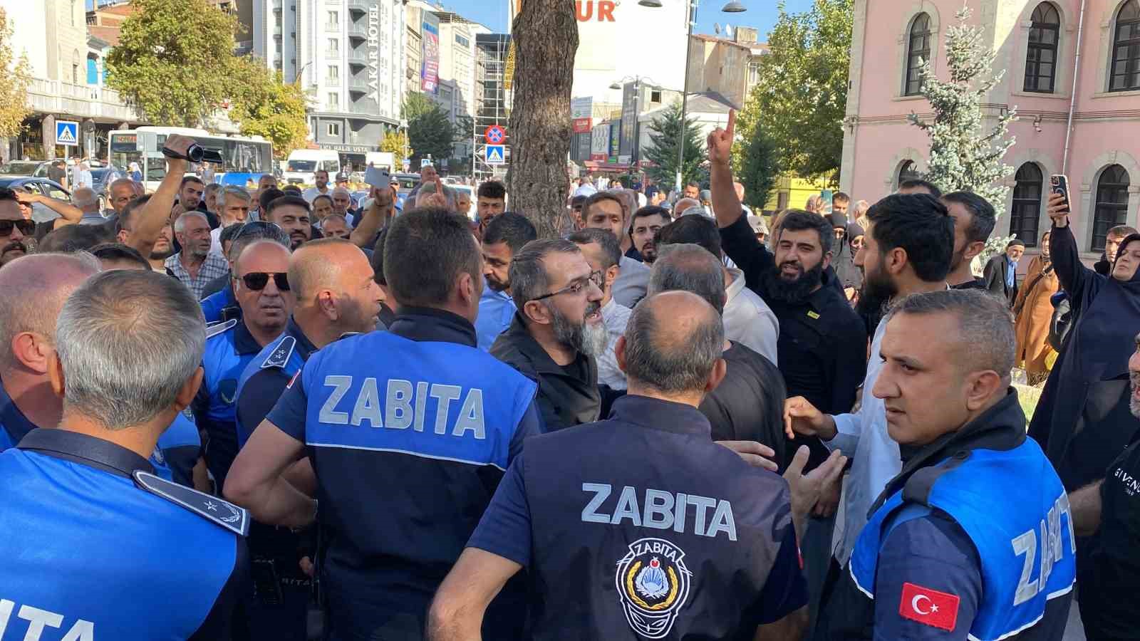 Elazığ’da izinsiz yürüyüş