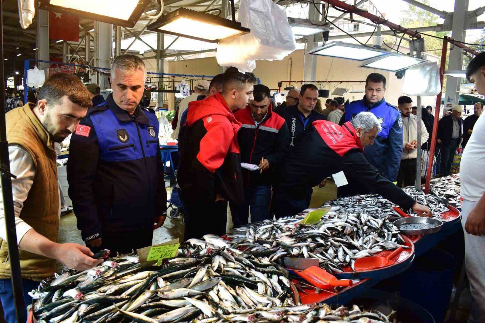 Yenişehir’de balık pazarı’na sıkı denetim