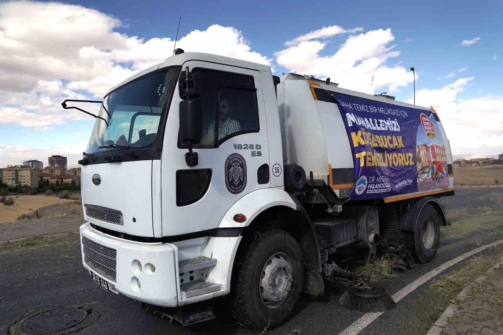 Melikgazi’de daha temiz ve düzenli bir ilçe için genel sonbahar temizliği başladı