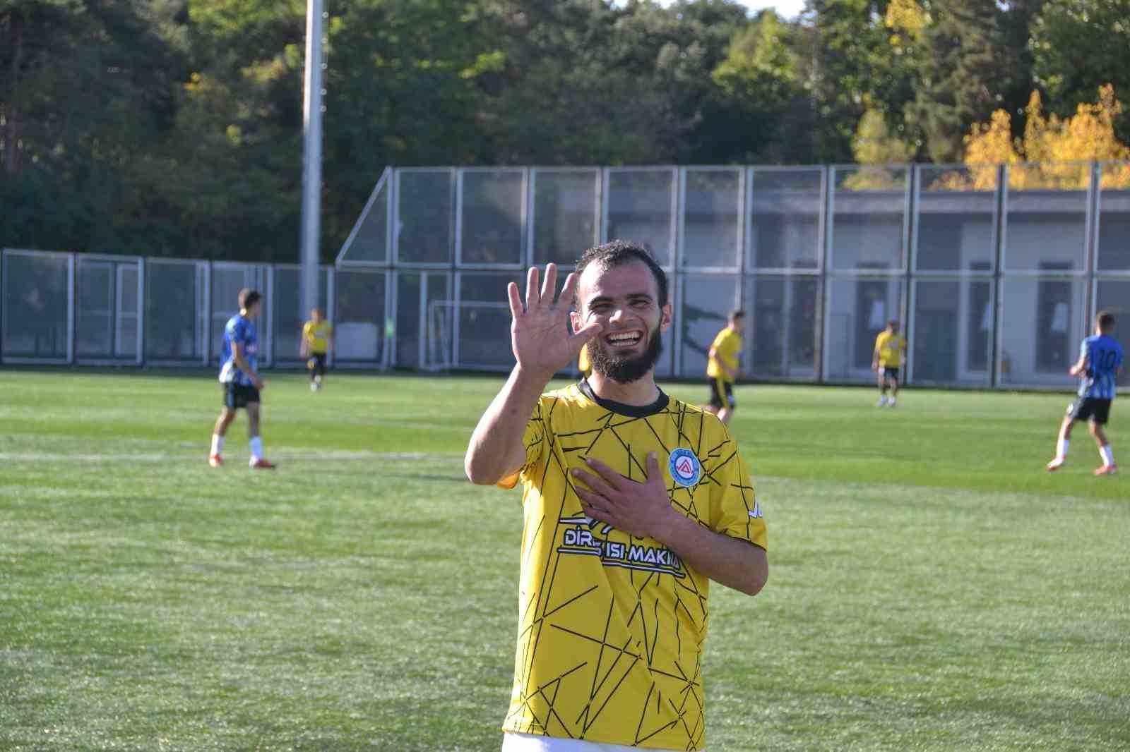 G&ouml;khan Yeşilbaş&rsquo;tan 5 gol birden
