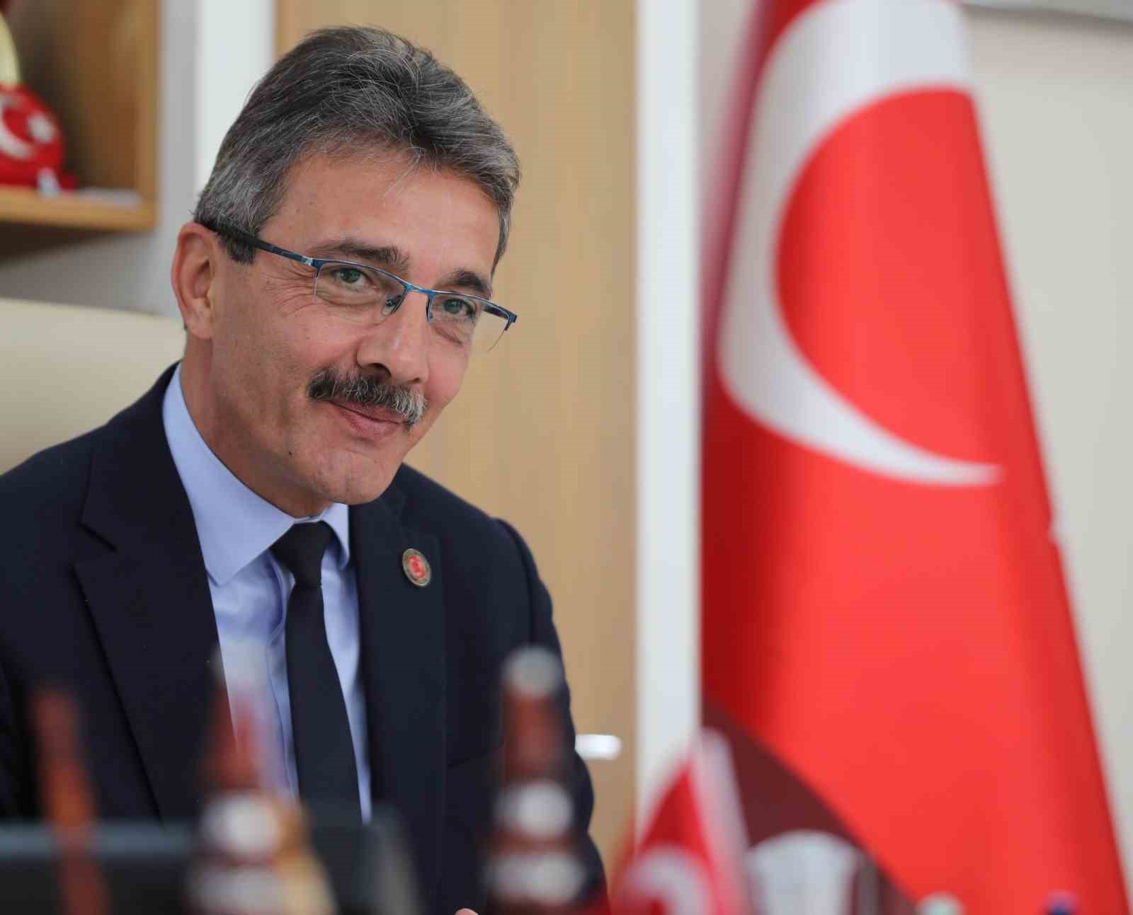 Erenler’de Kozluk Caddesi yeni yüzüne kavuşuyor