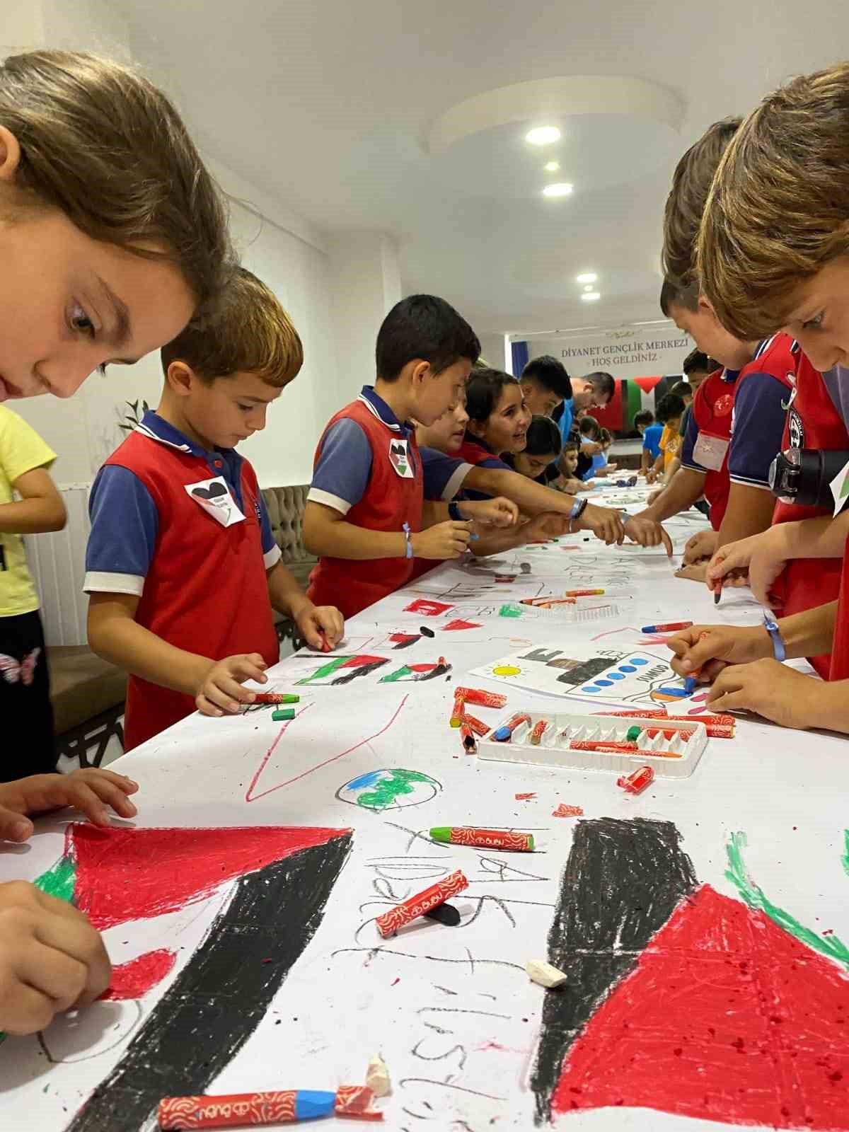 Gazipaşa’da Filistinli çocuklar için resim etkinliği düzenlendi