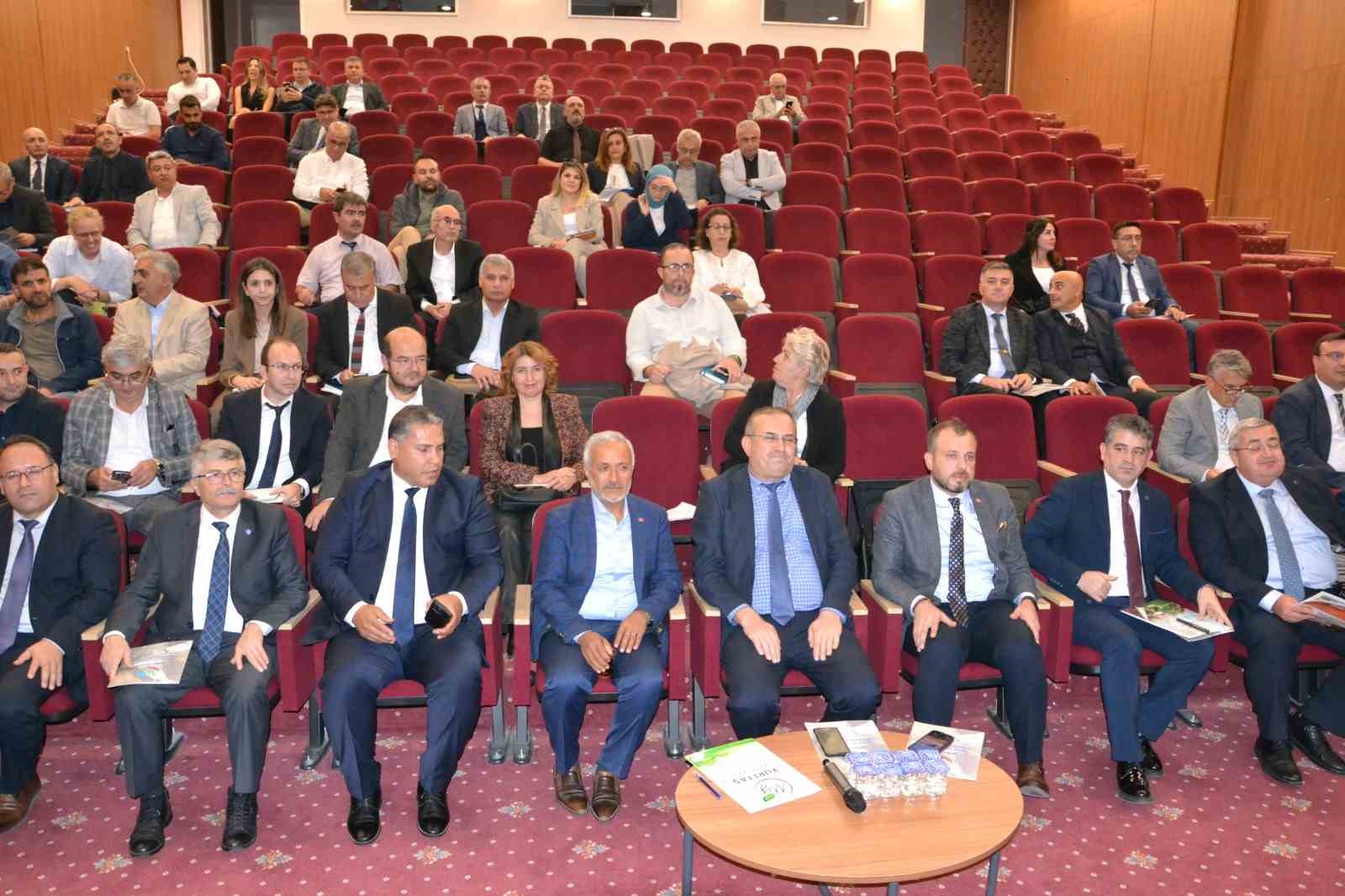 &rsquo;Gediz Havza Su Kurulu&rsquo; toplantısında su y&ouml;netimi ve kuraklık masaya yatırıldı
