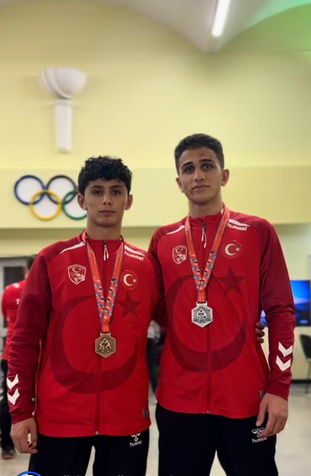 Bursalı g&uuml;reş&ccedil;ilerden 2 madalya
