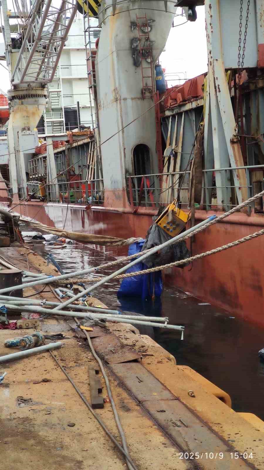 Tuzla’daki gemi kazasında hayatını kaybeden işçinin cenazesi Adli Tıp Kurumu’na kaldırıldı