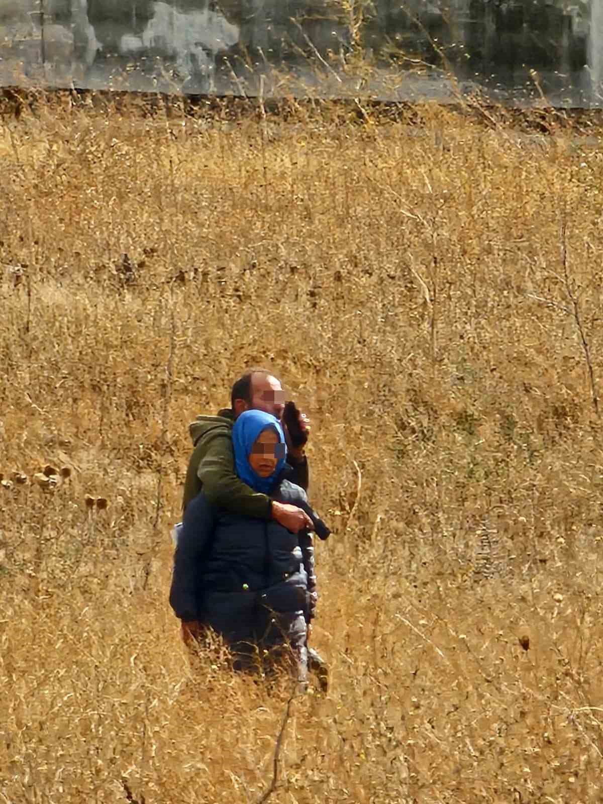 Ankara&rsquo;da eski eşini silahla rehin aldı
