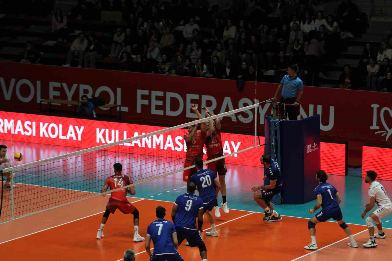 TSYD Ankara Cumhuriyet Kupası: Halkbank: 1 - Ziraat Bankkart: 3
