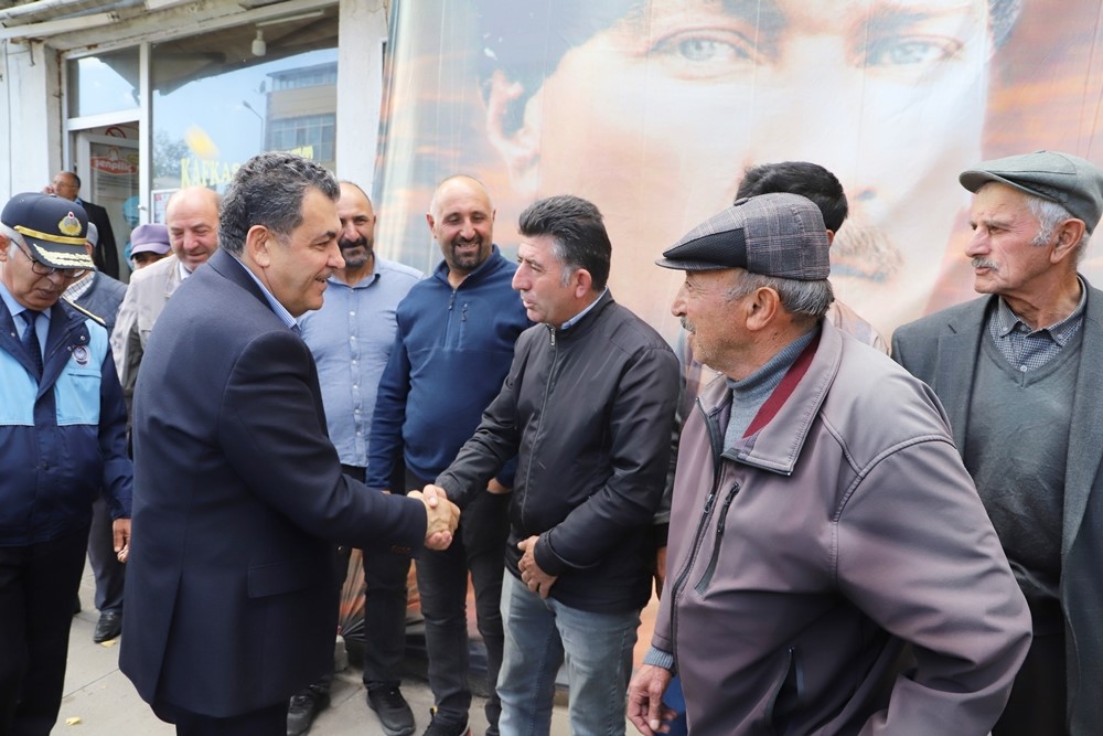 Başkan Demir, CHP Çıldır ilçe binasının açılışını yaptı
