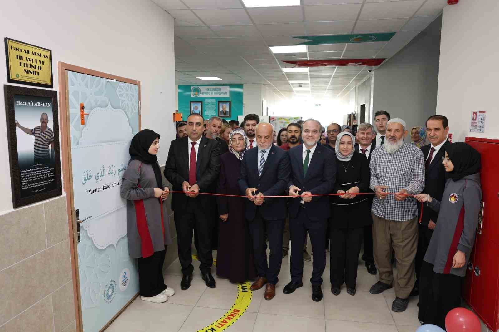 Niğde &Ouml;mer Halisdemir &Uuml;niversitesi&rsquo;nden "Tilavet ve Etkinlik" Sınıfı
