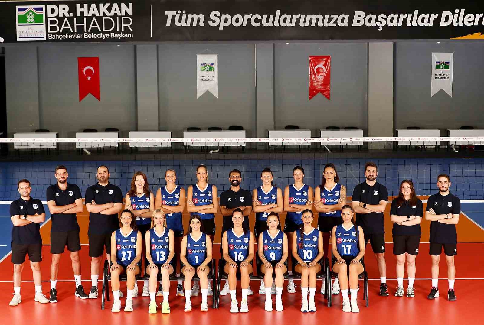 Bah&ccedil;elievler Belediye Spor Kul&uuml;b&uuml; Kadın Voleybol Takımı sponsorluk anlaşmasını yeniledi
