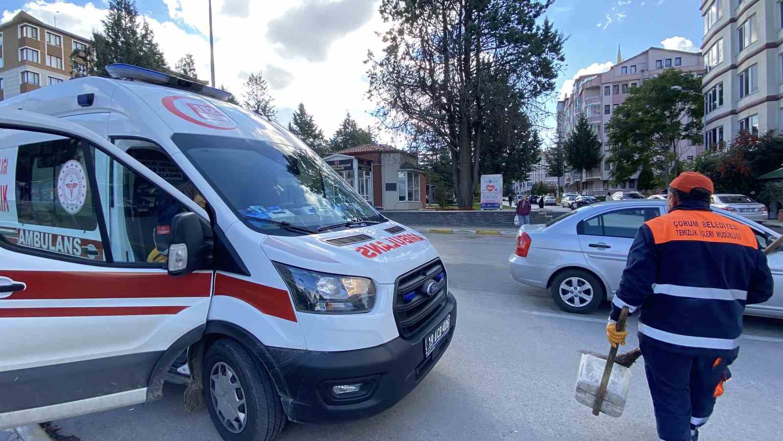 Çorum’da halk otobüsü kamyona çarptı: 22 öğrenci yaralandı