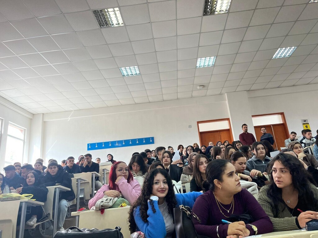 Hisarcık MYO&rsquo;da &ouml;ğrencilere Gen&ccedil;lik Merkezi tanıtıldı
