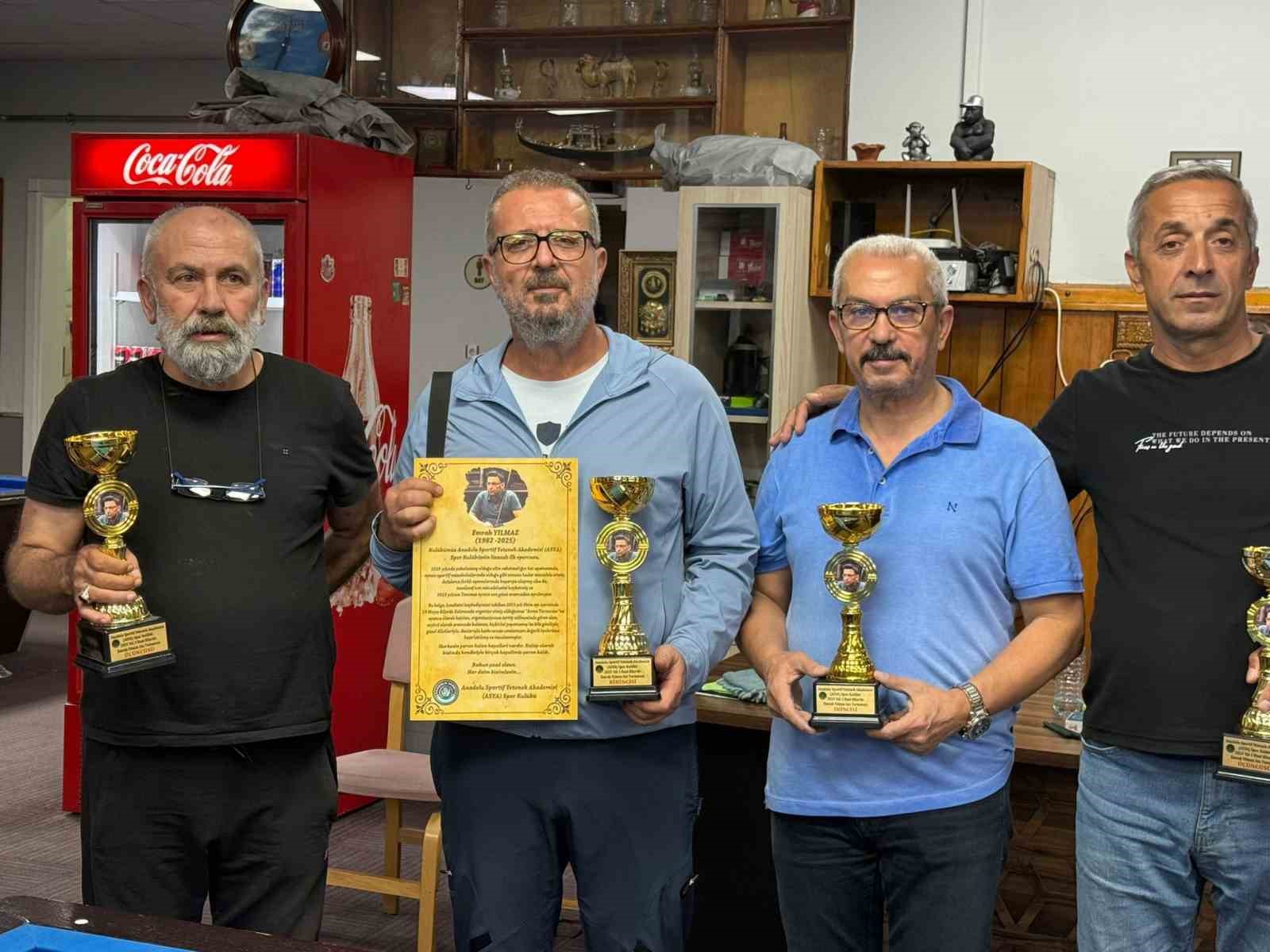 Aydın&rsquo;da bilardoculardan &lsquo;Vefa&rsquo; turnuvası
