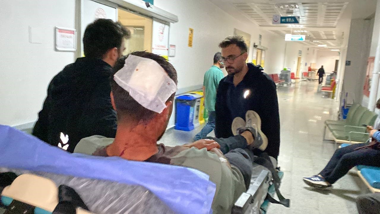 Aksaray&rsquo;da halı saha ma&ccedil;ında kavga: 7 yaralı
