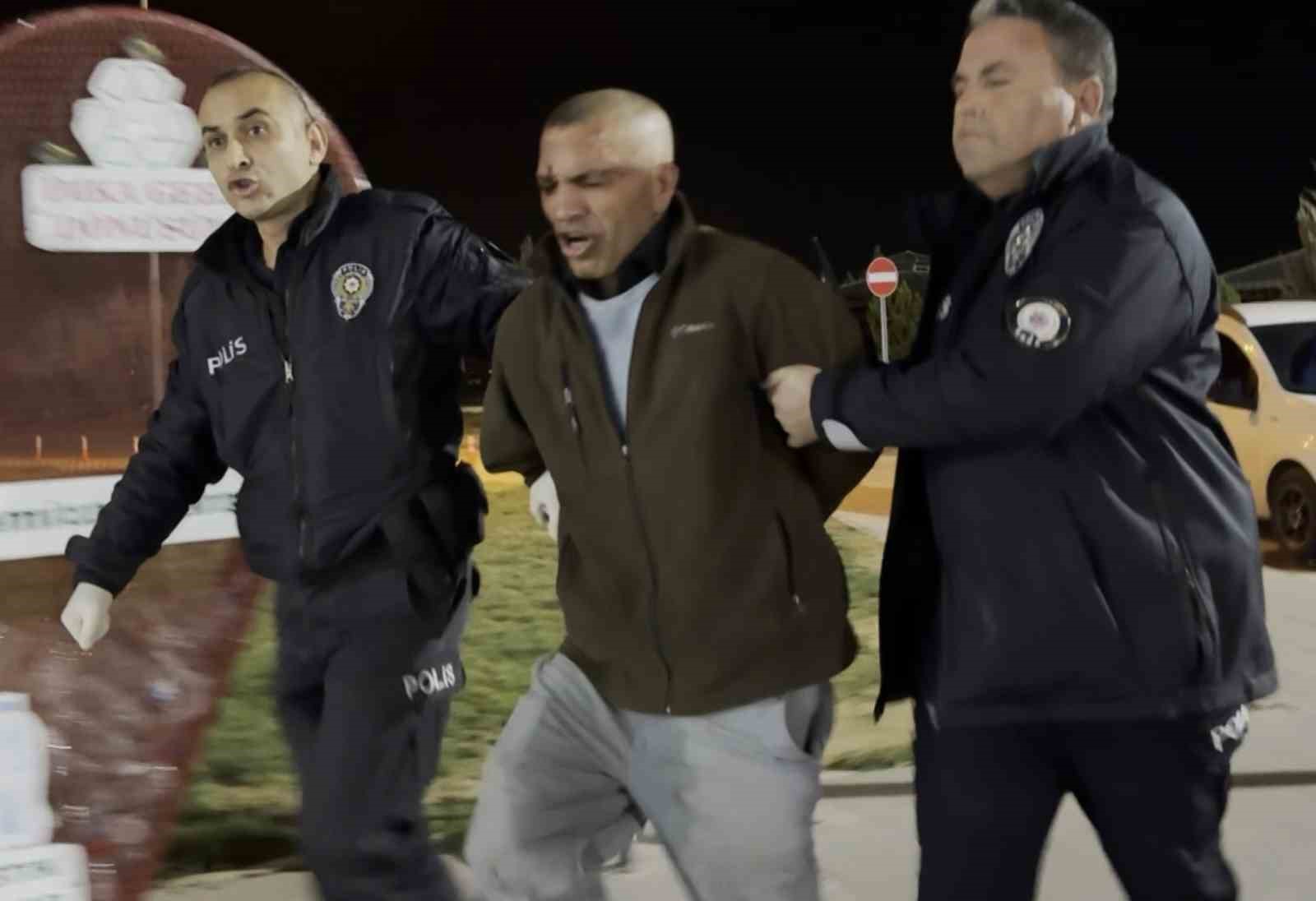 Komşusunu döner bıçağıyla yaraladı, tutuklandı