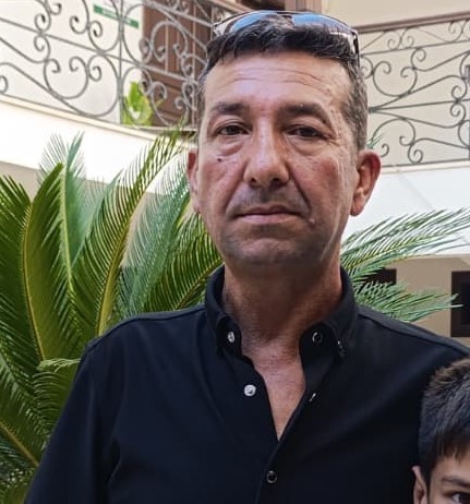 O anlar kamerada: Boşanma aşamasında kocaya, polis merkezinde kayınço dayağı