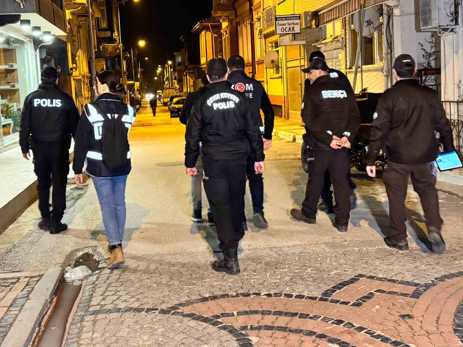 Edirne’de polis ve gece bekçilerinden şok asayiş denetimi