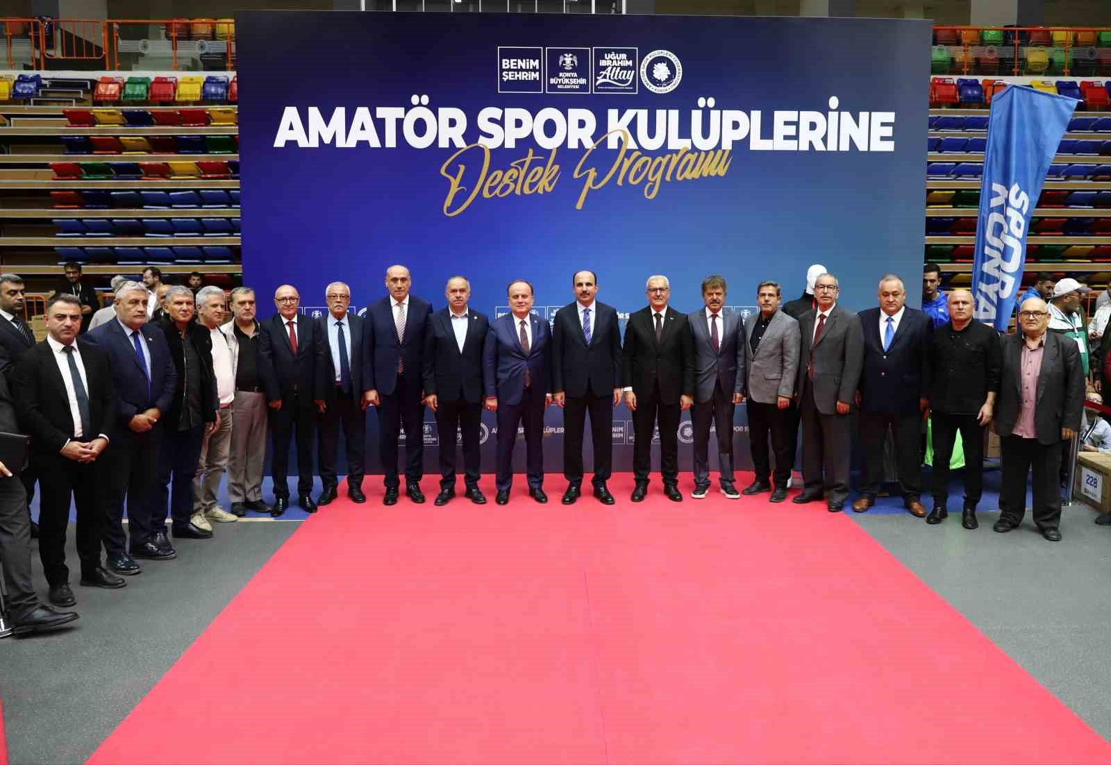 Başkan Altay: "2025&rsquo;te amat&ouml;r spor kul&uuml;plerimize 144 milyon lira ayni ve nakdi destekte bulunduk"
