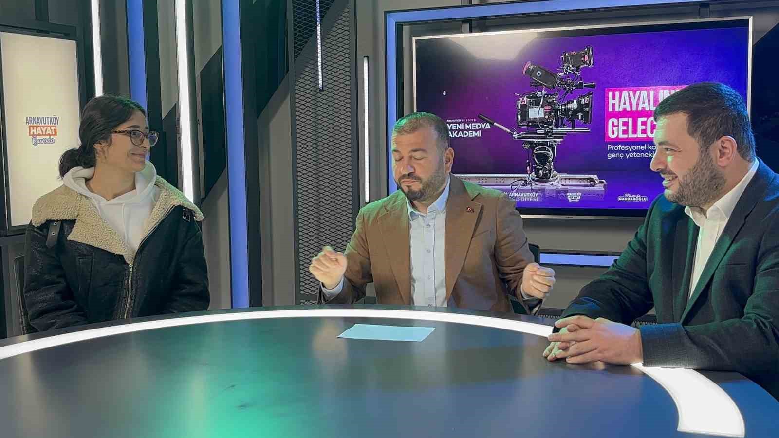 Arnavutköy’de gençler dijital dünyanın kapılarını aralıyor: Yeni Medya Akademisi açıldı