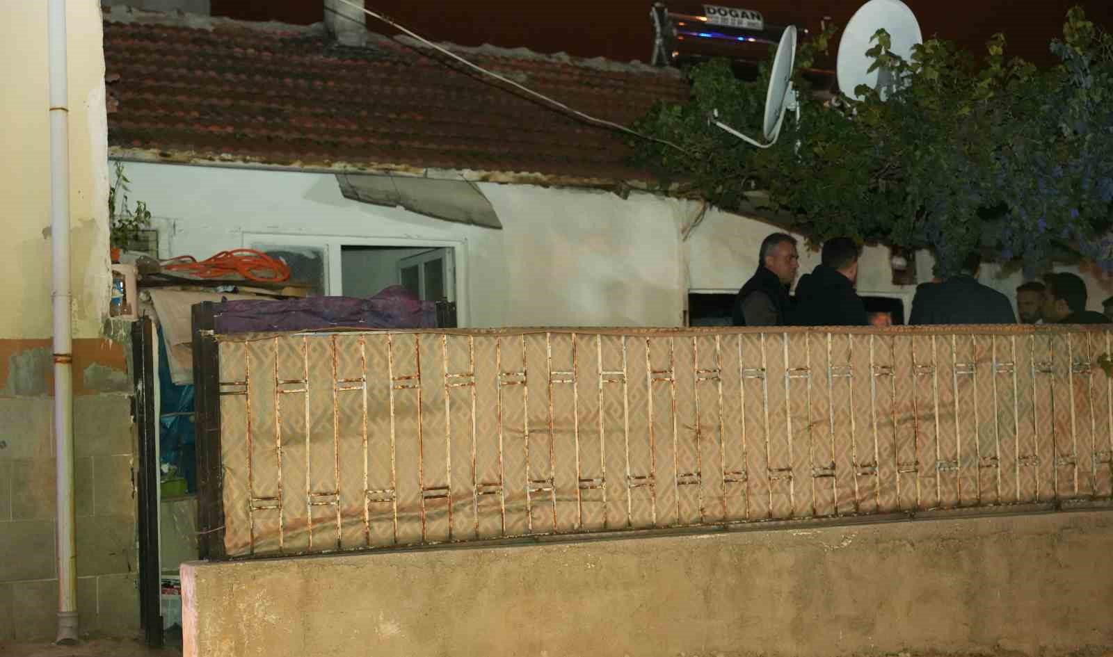 Düğün çerezi hazırlayan ailenin başına evin tavanı çöktü