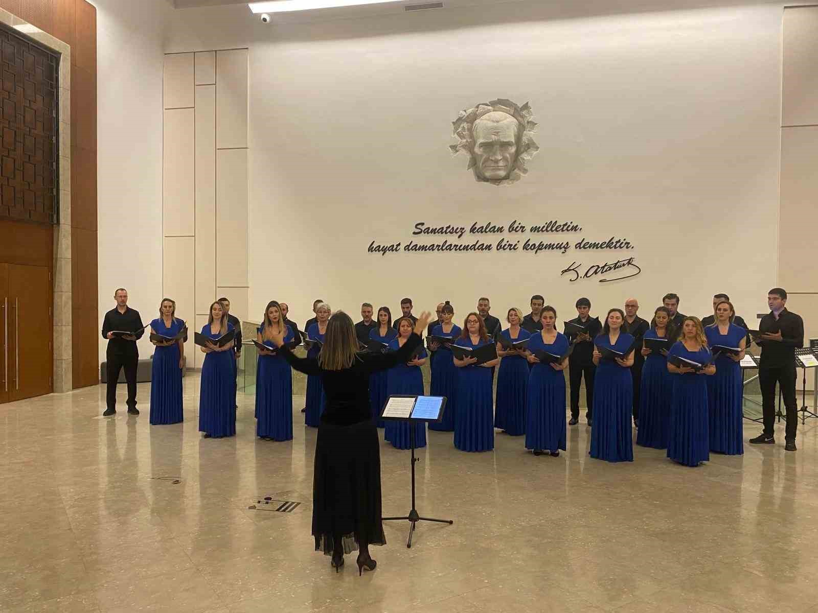 Devlet Çoksesli Korosu’nun 2025-2026 Sanat Sezonu açıldı
