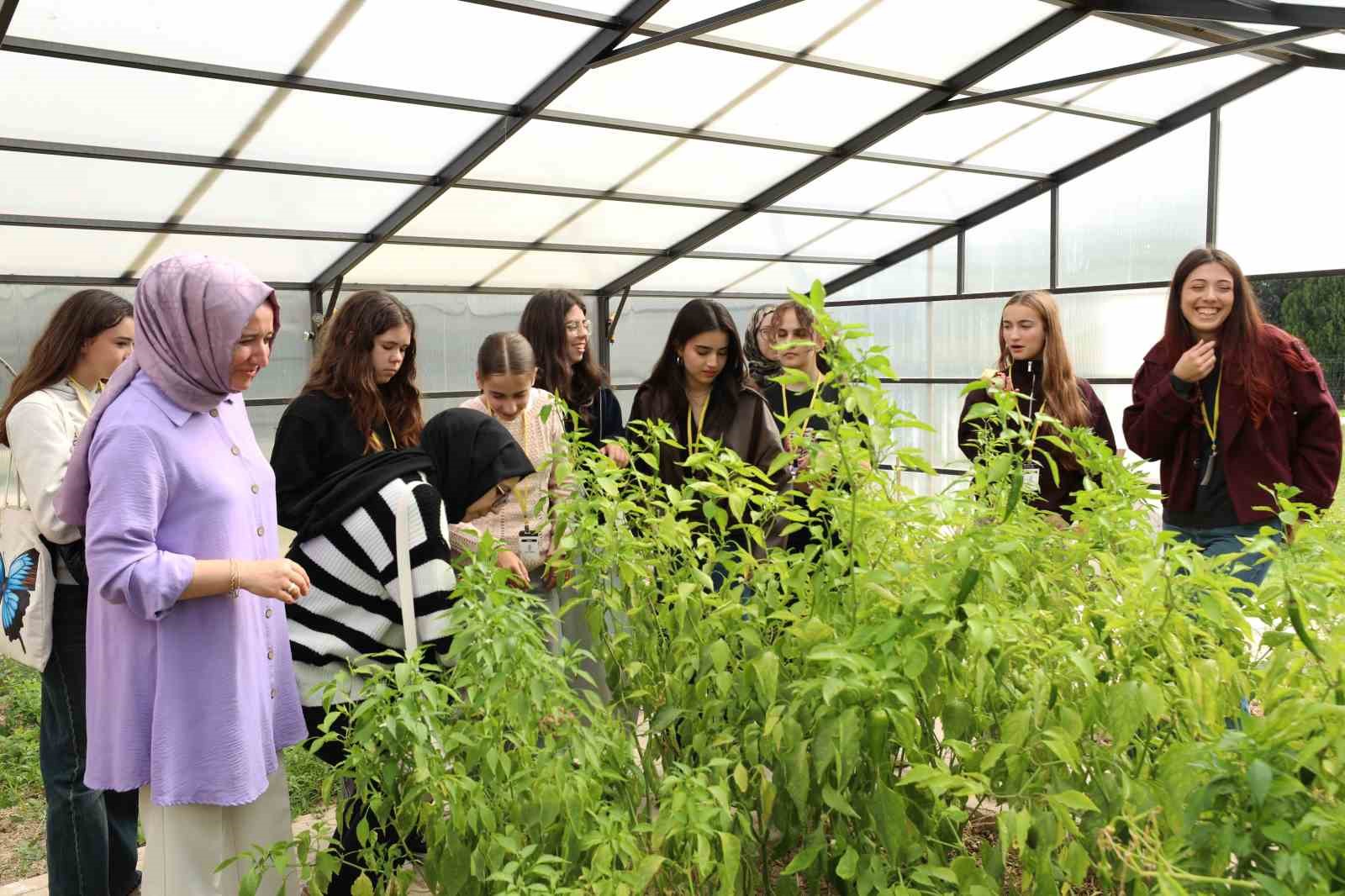 Karatay Tabiat Mektebi, Erasmus programında uluslararası &ouml;ğrencileri ağırladı
