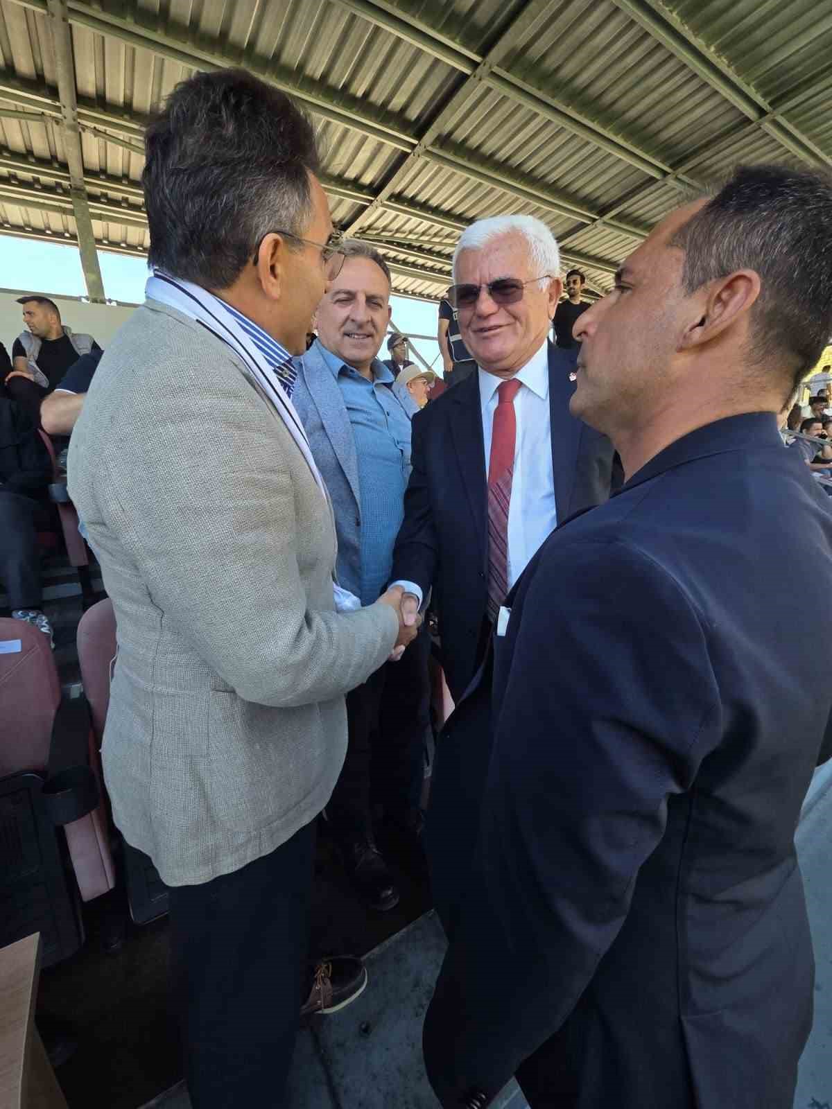 Marmaris&rsquo;te dostluk kazandı
