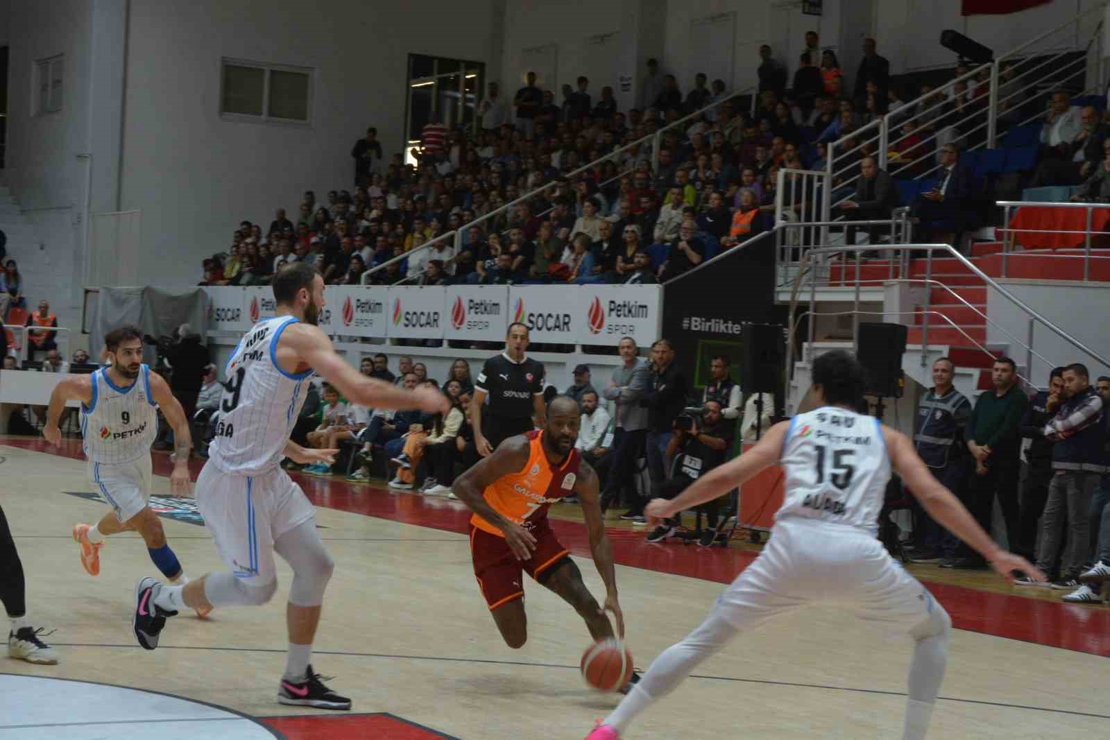Basketbol S&uuml;per Ligi: Aliağa Petkimspor: 75 - Galatasaray: 80

