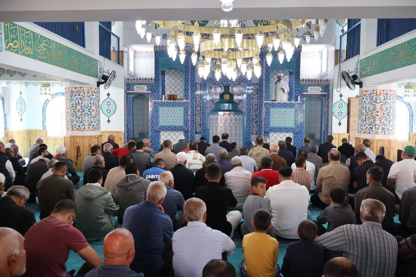 Depremin ardından inşa edilen 105. cami ibadete açıldı