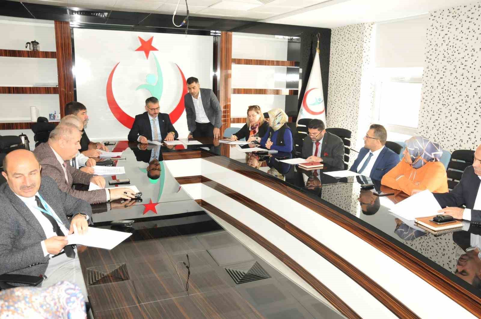 Hastanede rehine ve KBRN senaryolu tatbikat ger&ccedil;eği aratmadı
