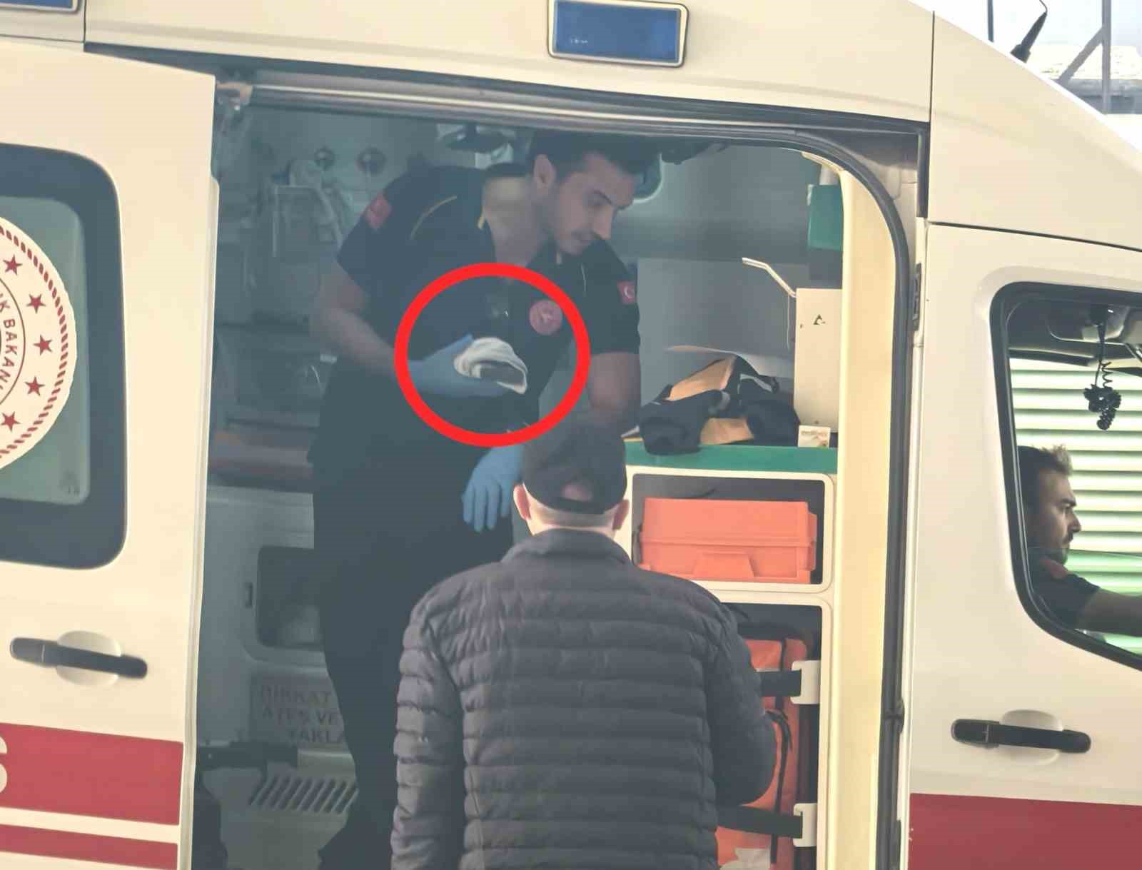 Elini freze makinesine kaptıran marangozun parmakları koptu
