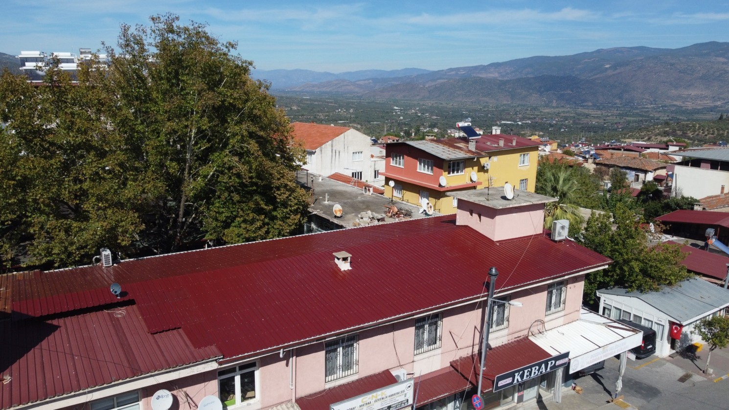 Bozdoğan Belediyesi&rsquo;nden k&uuml;t&uuml;phane &ccedil;atısına d&uuml;zenleme
