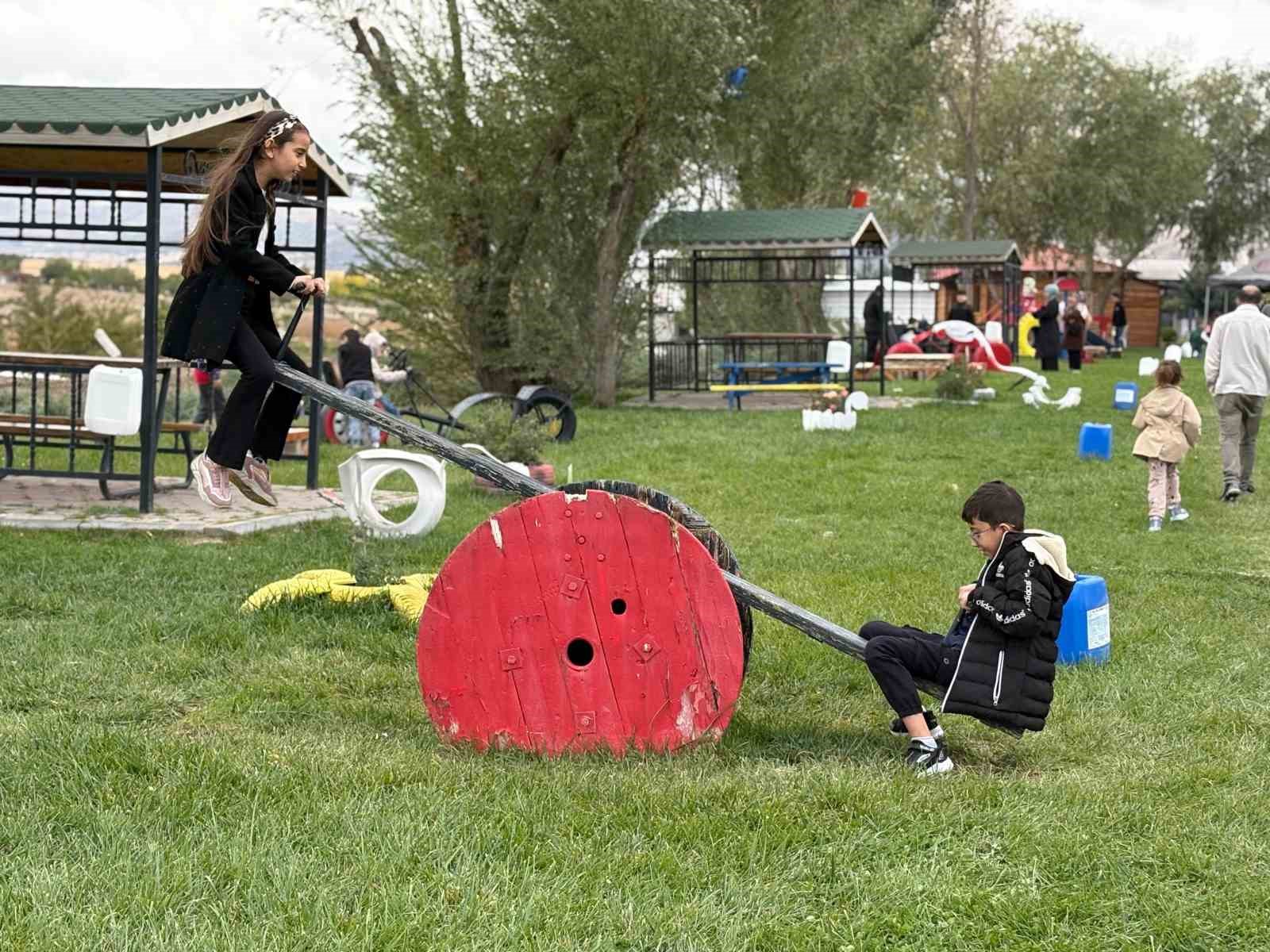 Başkan Murat Ercan, çölyaklı vatandaşlarla piknikte buluştu